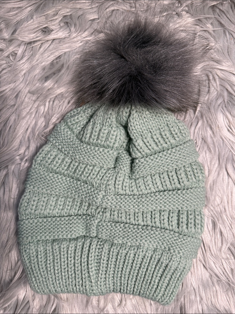 Mirmaru Mint Knit Pom Beanie Hat NWT - Picture 7 of 8